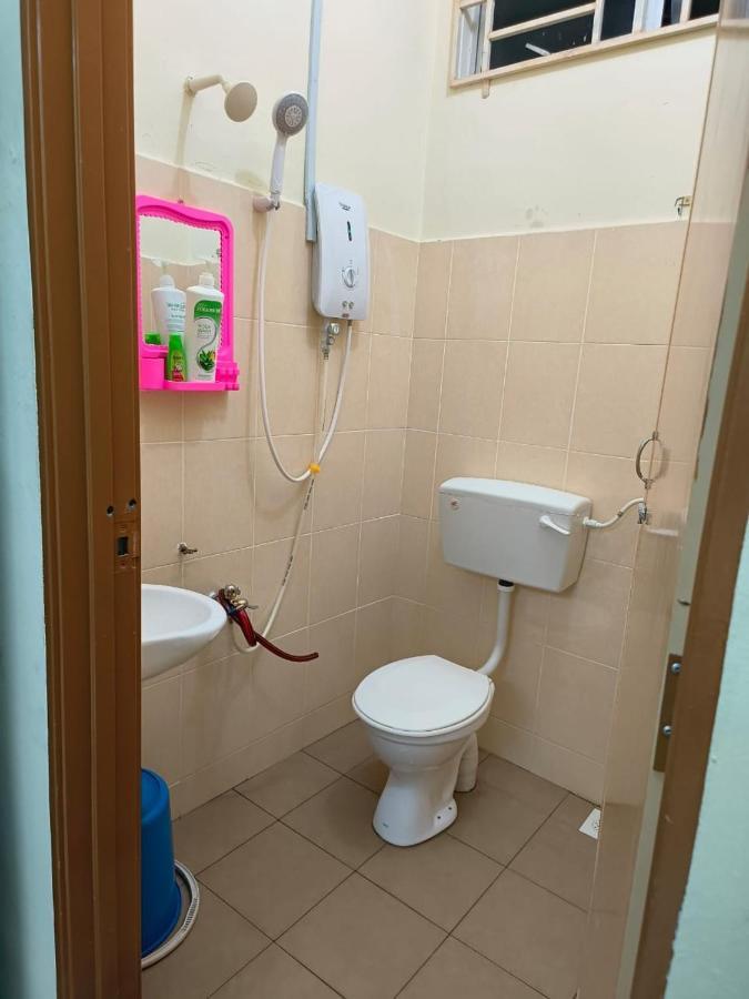 Wafiy Homestay Macang المظهر الخارجي الصورة